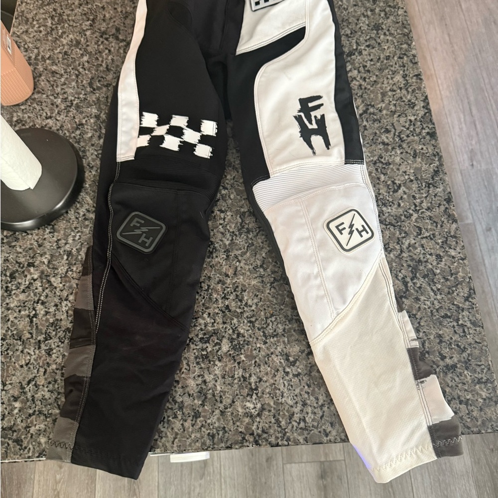 Fasthouse Youth Speed Style Jester Riding Pants